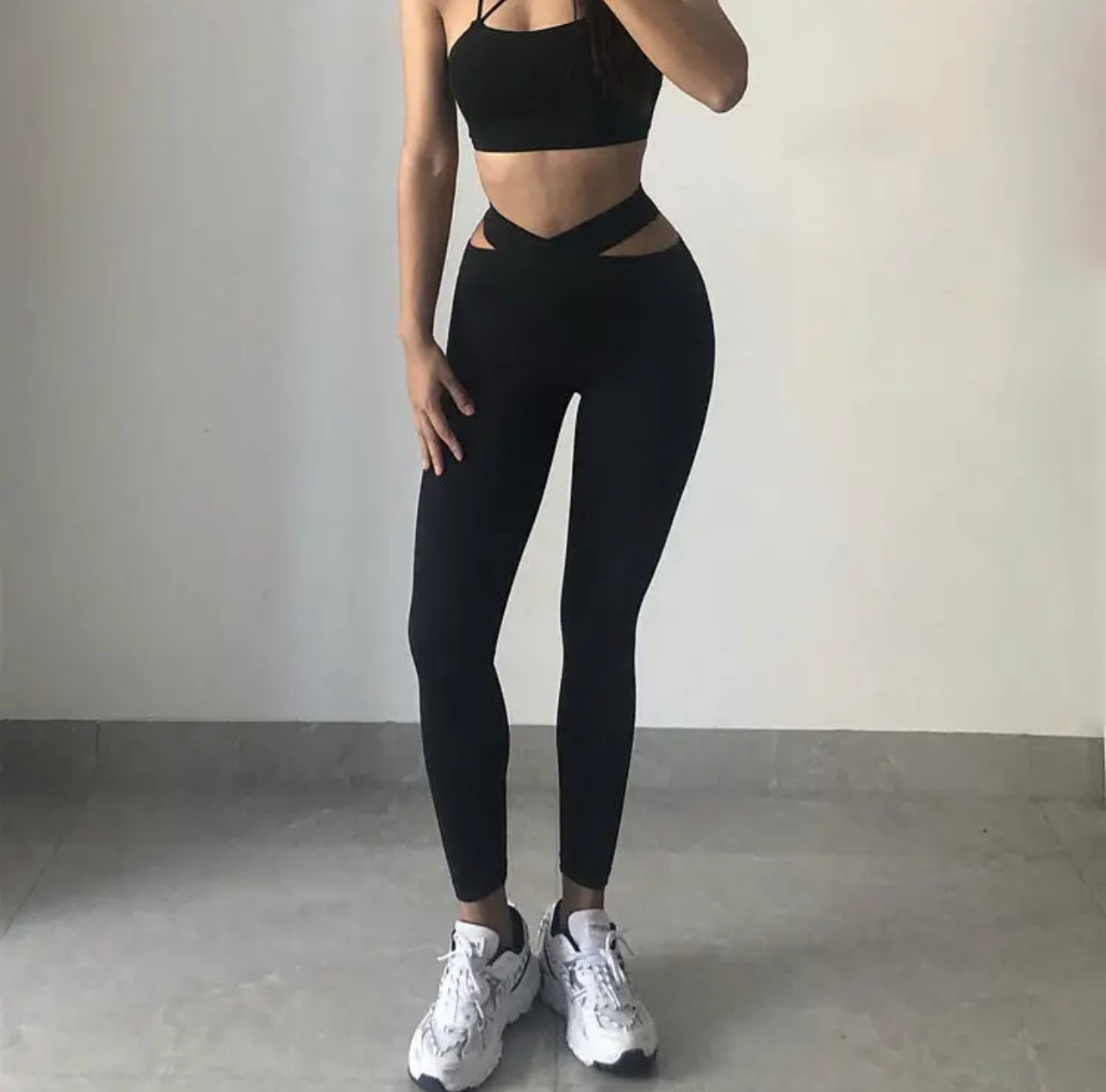 Cross V Waist Leggings